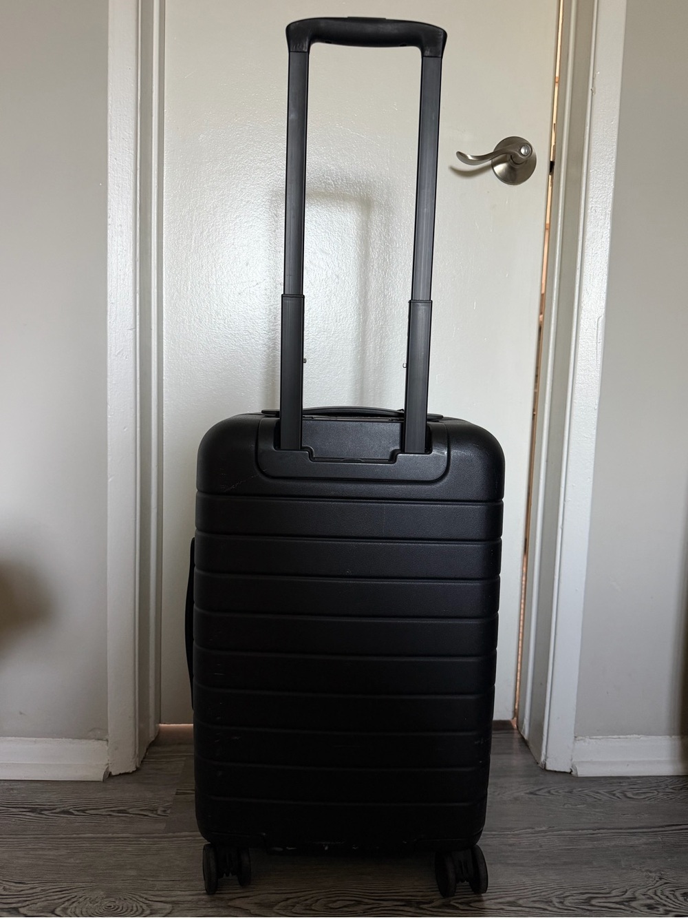 Away Black Carry-On Hardshell - Picture 3 of 10